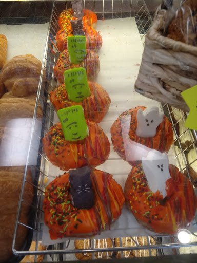 Donut Shop «Heav’nly Donuts», reviews and photos, 592 Merrimack Ave, Dracut, MA 01826, USA