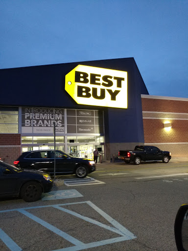 Electronics Store «Best Buy», reviews and photos, 675 US-1, Iselin, NJ 08830, USA