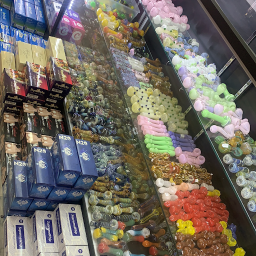 Tobacco Shop «Starbuzz Smoke Shop», reviews and photos, 668 Soscol Ave, Napa, CA 94559, USA