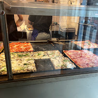 Atmosphère du Pizzeria Pizza Di Loretta - Rodier à Paris - n°14