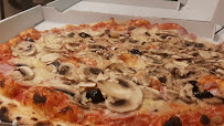 Plats et boissons du Pizzeria Pizza Family à Rousson - n°20