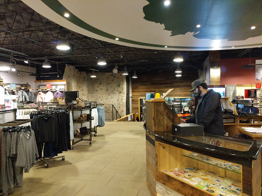 Outdoor Sports Store «Alabama Outdoors», reviews and photos, 3054 Independence Dr, Homewood, AL 35209, USA