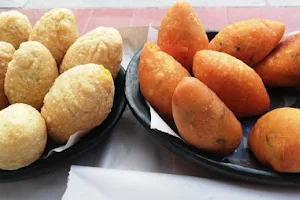 Empanadas el buen sazón image