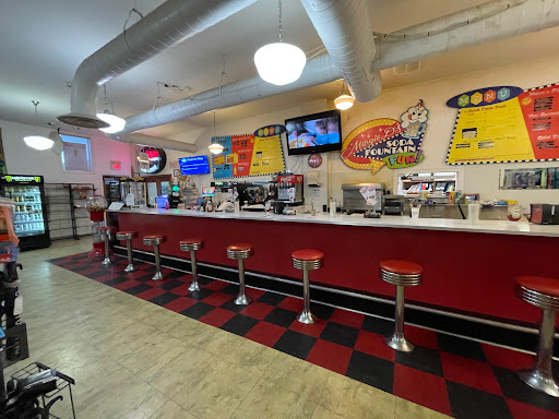 Department Store «Dellas 5 & 10», reviews and photos, 503 Washington St, Cape May, NJ 08204, USA