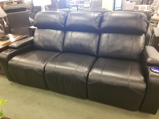 Furniture Store «Raymour & Flanigan Furniture and Mattress Store», reviews and photos, 150 Harmon Meadow Blvd, Secaucus, NJ 07094, USA
