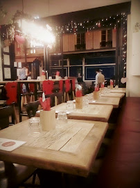 Atmosphère du Restaurant de spécialités alsaciennes L'Alsacien Châtelet - Restaurant / Bar à Flammekueche à Paris - n°18