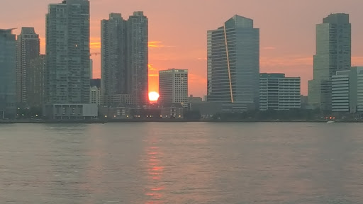 Movie Theater «Regal Cinemas Battery Park 11», reviews and photos, 102 North End Ave, New York, NY 10281, USA