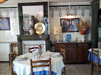 Atmosphère du Restaurant français Chez Mémère Harlé à Wirwignes - n°7