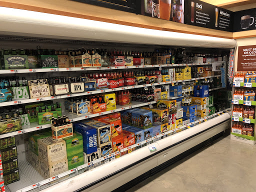 Grocery Store «Stop & Shop», reviews and photos, 3999 Albany Post Rd, Hyde Park, NY 12538, USA