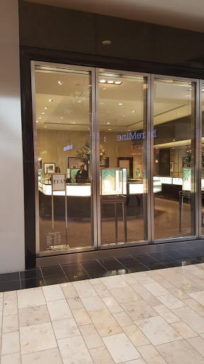 Jewelry Store «Tiffany & Co.», reviews and photos, 1000 Ross Park Mall Dr, Pittsburgh, PA 15237, USA