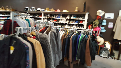 Thrift Store «Dog Junkies Thrift Store», reviews and photos, 4611 N Rancho Dr, Las Vegas, NV 89130, USA