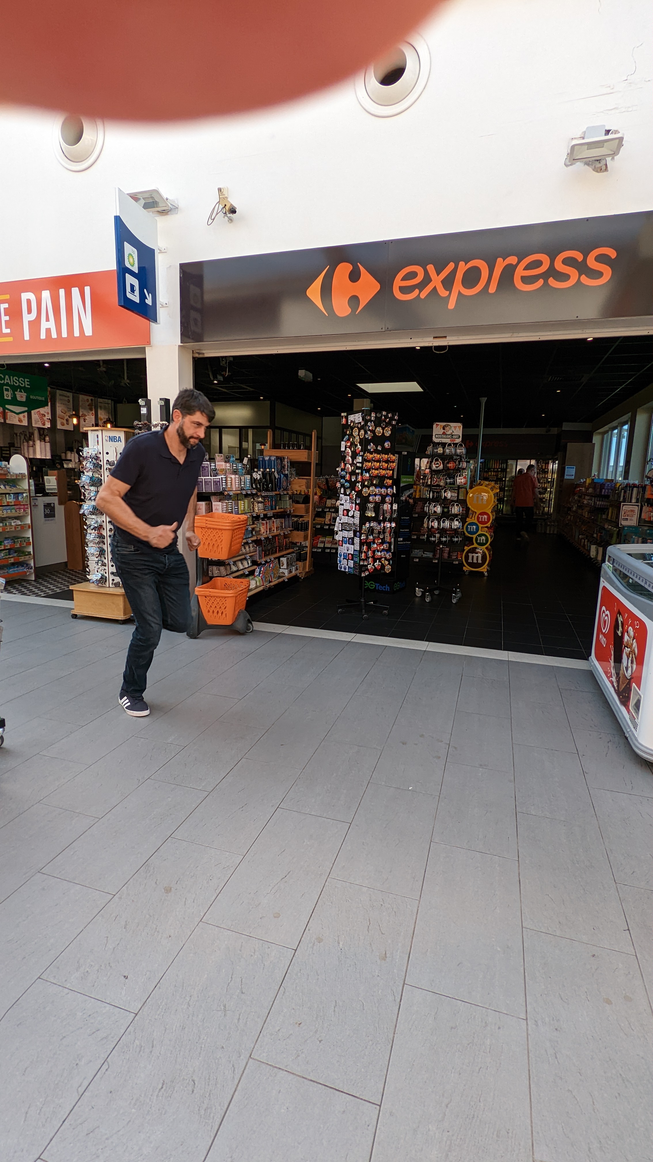 Photo n° 1 de l'avis de Gasgas. fait le 10/10/2022 à 22:41