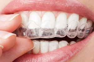 Dentista em Bauru | Dra. Bruna Camilli Odontologia Saúde e Estética image