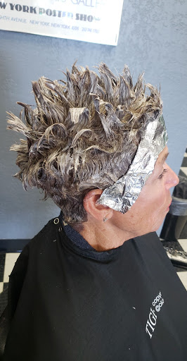 Barber Shop «Maple Leaf Hair», reviews and photos, 8470 City Centre Dr, Woodbury, MN 55125, USA