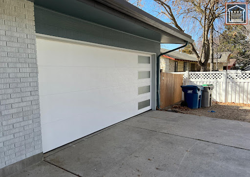 Garage Door Supplier «Portland Doors and Locks Guy Locksmith & Garage Doors», reviews and photos, 6701 SE Foster Rd d, Portland, OR 97206, USA