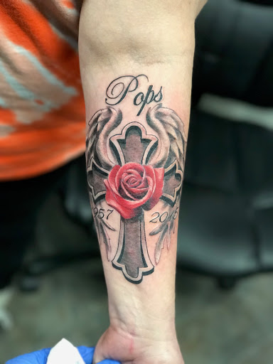 Tattoo Shop «Empire Tattoo Newark», reviews and photos, 225 S 21st St, Newark, OH 43055, USA