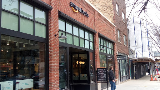 Book Store «Amazon Books», reviews and photos, 3441 N Southport Ave, Chicago, IL 60657, USA