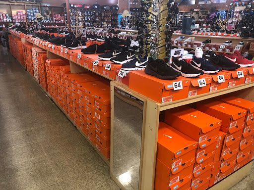 Shoe Store «Shoe City - Anaheim», reviews and photos, 101 E Ball Rd, Anaheim, CA 92805, USA