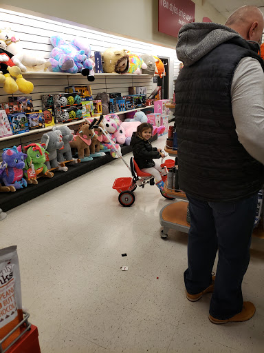 Shopping Mall «Valley Mall», reviews and photos, 977 Valley Rd, Gillette, NJ 07933, USA