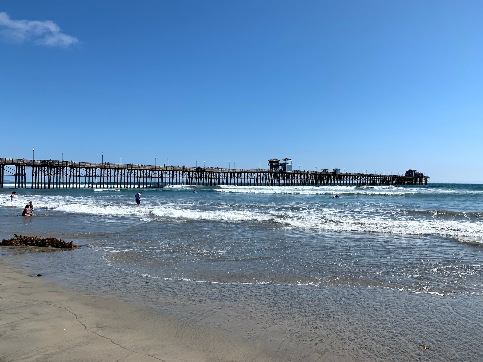 Oceanside City beach'in fotoğrafı - rahatlamayı sevenler arasında popüler bir yer