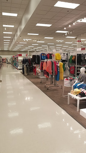 Department Store «Target», reviews and photos, 3850 Hempstead Turnpike, Levittown, NY 11756, USA