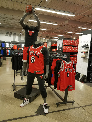 Sporting Goods Store «Nike Factory Store», reviews and photos, 8510 S Cottage Grove Ave, Chicago, IL 60619, USA