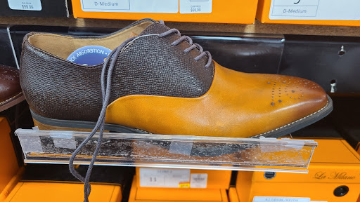 Clothing Store «K&G Fashion Superstore», reviews and photos, 3001 W Cheltenham Ave, Wyncote, PA 19095, USA