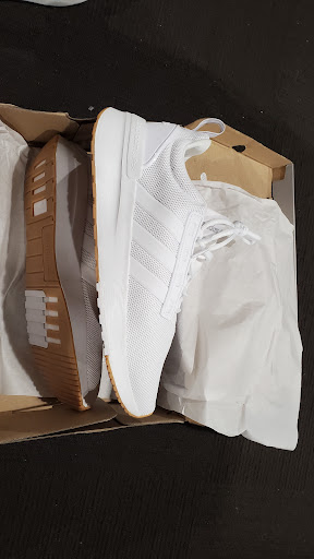 Shoe Store «DSW Designer Shoe Warehouse», reviews and photos, 344 Providence Hwy, Dedham, MA 02026, USA