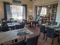 Atmosphère du Restaurant La Table de Maître Panisse à Port-de-Bouc - n°1