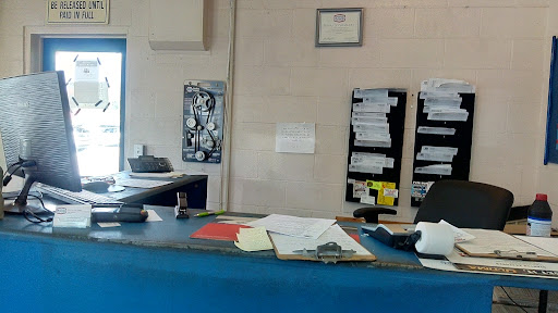 Transmission Shop «AAMCO Transmissions & Total Car Care», reviews and photos, 14708 Arrow Route, Fontana, CA 92335, USA