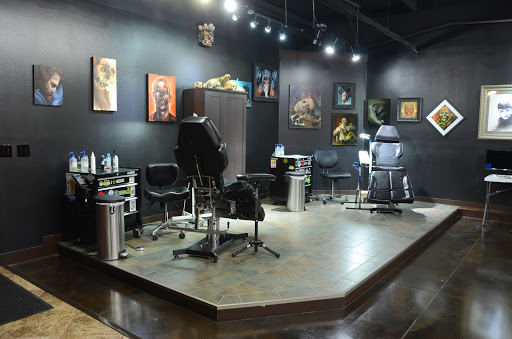 Tattoo Shop «Platinum Rose Studio & Gallery», reviews and photos, 1725 Blairs Ferry Rd, Cedar Rapids, IA 52402, USA
