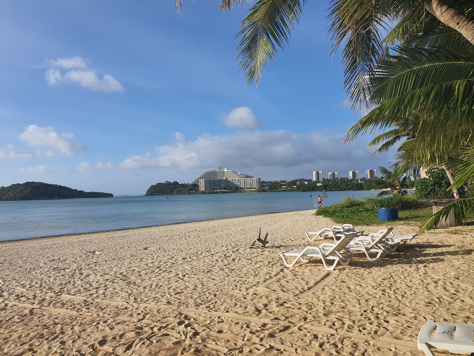 Dungcas Beach'in fotoğrafı parlak kum yüzey ile