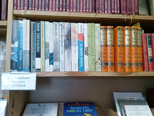 Book Store «Half Price Books», reviews and photos, 4250 E Towne Blvd, Madison, WI 53704, USA