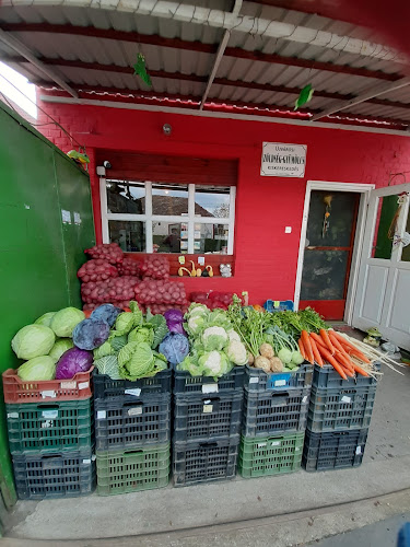 Újvárosi Zöldség-Gyümölcs Kiskereskedés - Sport bolt