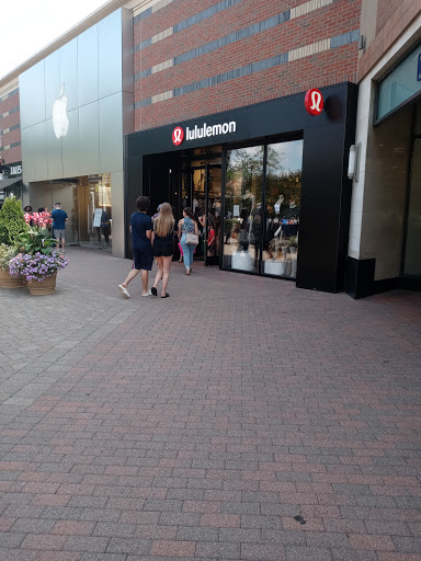 Shopping Mall «The Mall at Partridge Creek», reviews and photos, 17420 Hall Rd, Charter Twp of Clinton, MI 48038, USA