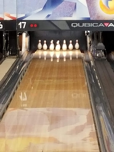 Bowling Alley «AMF Pikesville Lanes», reviews and photos, 1723 Reisterstown Rd, Pikesville, MD 21208, USA