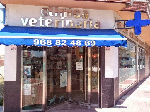 Clínica Veterinaria Monteazahar en Murcia