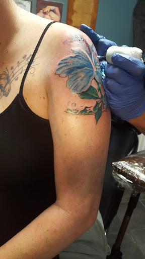 Tattoo Shop «Ink Therapy Studio», reviews and photos, 929 Skyline Dr, Hopkinsville, KY 42240, USA