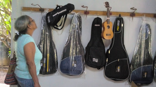 Guitar stores Managua