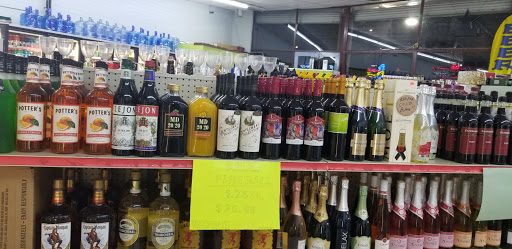 Grocery Store «Lucky J Market», reviews and photos, 1285 E Prince Rd, Tucson, AZ 85719, USA