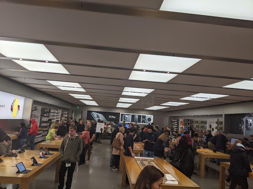 Computer Store «Apple Short Pump Town Center», reviews and photos, 11800 W Broad St, Henrico, VA 23233, USA