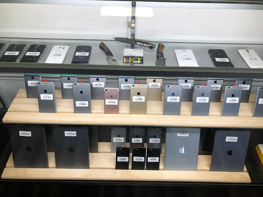 Electronics Repair Shop «Mr. Fix It Smart Phone & Computer Repair», reviews and photos, 3323 Bemiss Rd D, Valdosta, GA 31605, USA