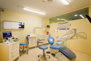 Dental Area Miño. IMPLANTOLOGIA DENTAL AVANZADA (., Betanzos, As Pontes, Naron Pontedeume,) image