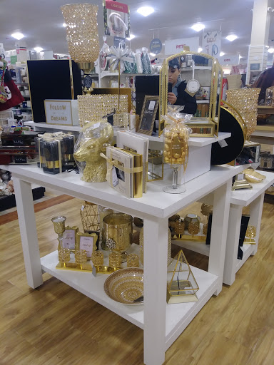 Department Store «HomeGoods», reviews and photos, 11100 W Burleigh St #140, Wauwatosa, WI 53222, USA