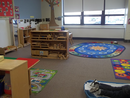 Day Care Center «Evanston KinderCare», reviews and photos, 2014 Dempster St, Evanston, IL 60202, USA