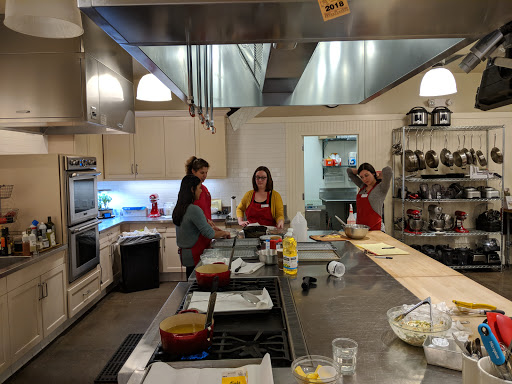 Shopping Mall «The Shops at Nanuet», reviews and photos, 5101 Fashion Dr, Nanuet, NY 10954, USA