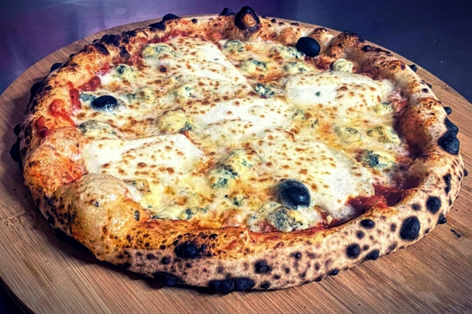 Distributeur pizza delice f2r à Saint-Maxire