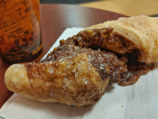 Donut Shop «Raised & Glazed Donuts», reviews and photos, 17800 Chillicothe Rd, Chagrin Falls, OH 44023, USA