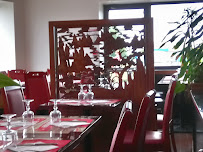 Atmosphère du Restaurant asiatique Terre Et Mer à Jaux - n°7