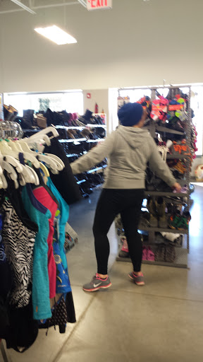 Thrift Store «Goodwill Industries Crystal Lake», reviews and photos, 1016 Central Park Dr, Crystal Lake, IL 60014, USA
